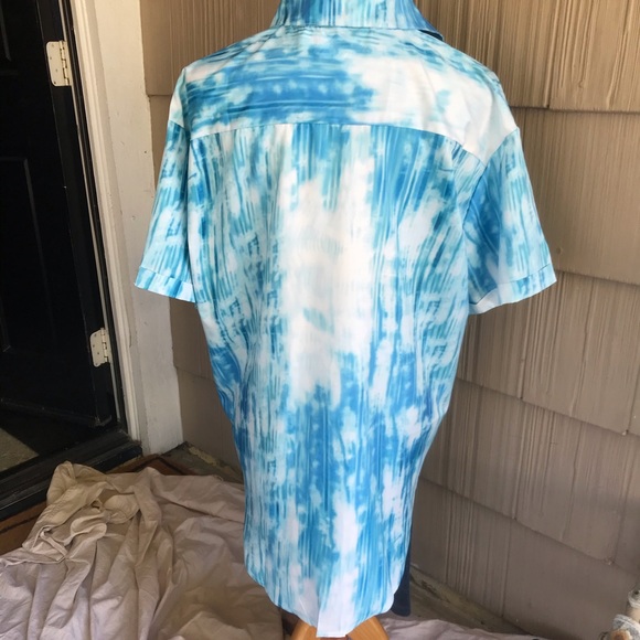 NWT C+D+M turq tiedye button up blouse - Picture 4 of 4